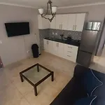 Zoe Apartment