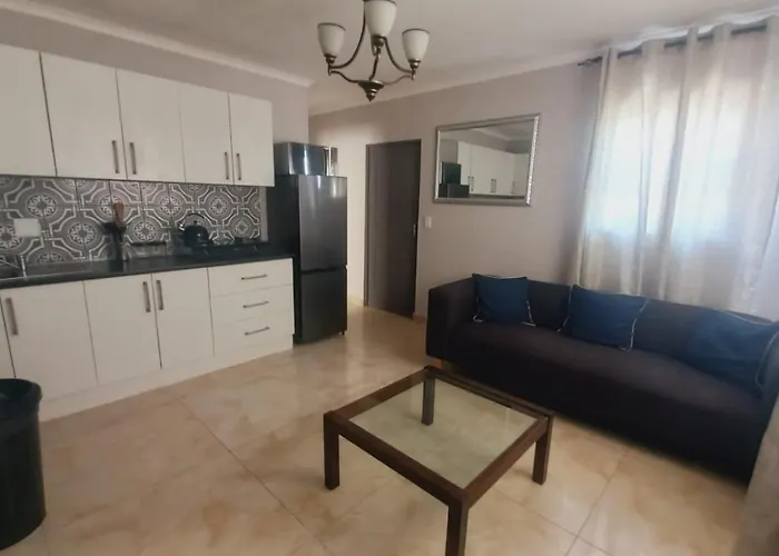 Zoe Apartment